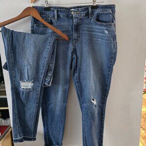 Lot of two LEVIS 711 Skinny Distressed Jeans size 33